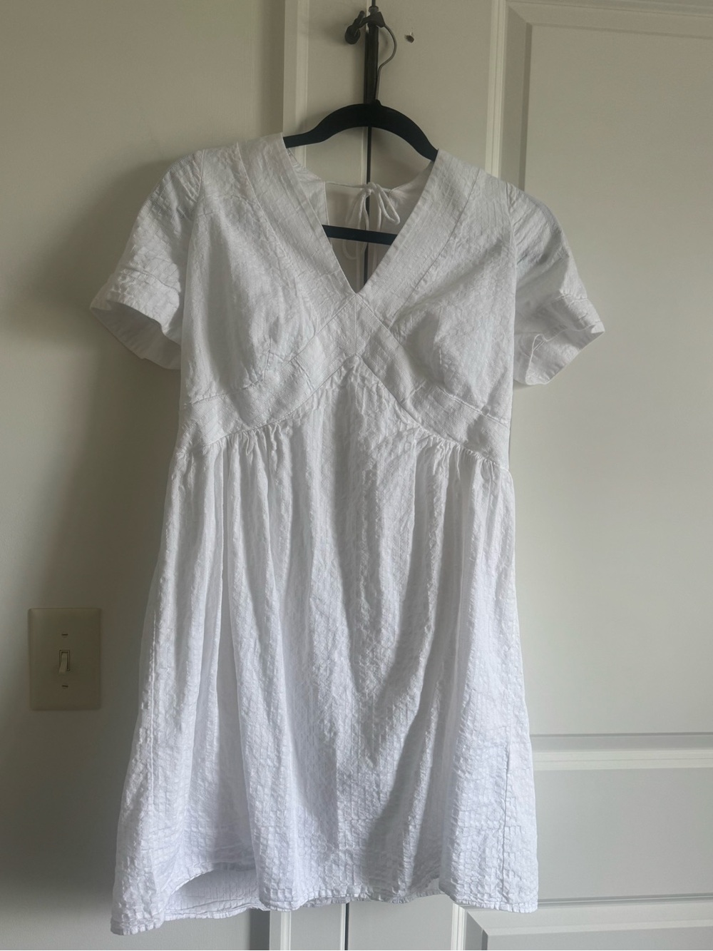 Banana Republic White V-Neck Short Dress